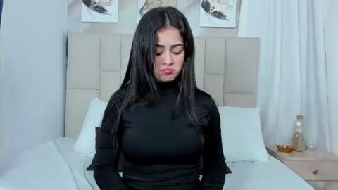 Snapshot of jaslyn__smith chatting on February 2025 05:28:01 PM Jaslyn online show from February 2025 05:28:01 PM