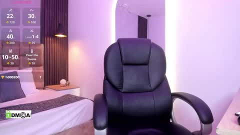 Snapshot of jasmin_adams chatting on June 2026 06:23:02 PM Jasmin online show from June 2026 06:23:02 PM