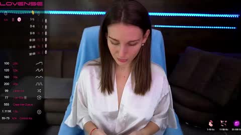 Snapshot of jasmin_james_ chatting on December 2024 03:10:01 PM Jasmin online show from December 2024 03:10:01 PM