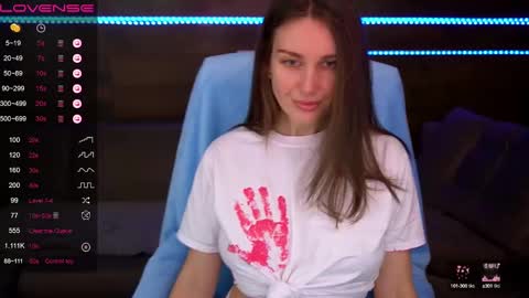 Snapshot of jasmin_james_ chatting on January 2025 05:51:01 PM Jasmin online show from January 2025 05:51:01 PM