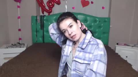 Snapshot of jasminekouch chatting on February 2026 06:22:02 PM JasmineKouch online show from February 2026 06:22:02 PM