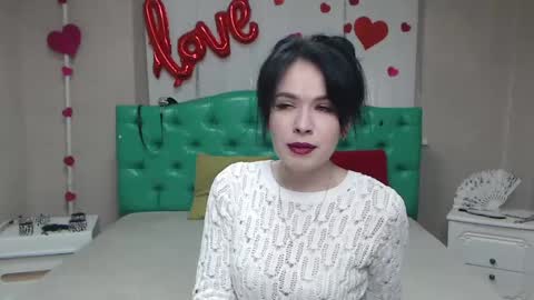 Snapshot of jasminekouch chatting on April 2026 05:45:02 AM JasmineKouch online show from April 2026 05:45:02 AM