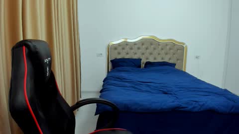 Snapshot of javicute4u chatting on September 2025 04:51:02 PM Javi online show from September 2025 04:51:02 PM