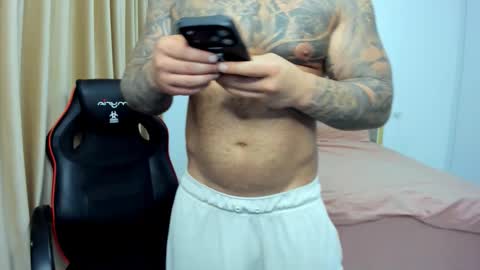 Snapshot of javicute4u chatting on November 2025 07:14:01 PM Javi online show from November 2025 07:14:01 PM