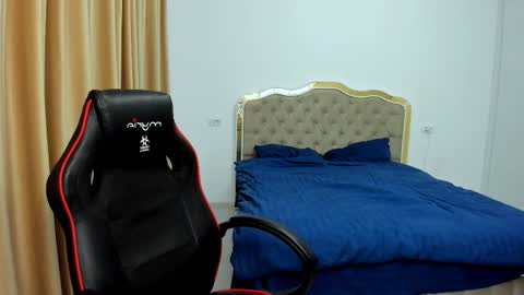 Snapshot of javicute4u chatting on December 2025 10:17:02 PM Javi online show from December 2025 10:17:02 PM