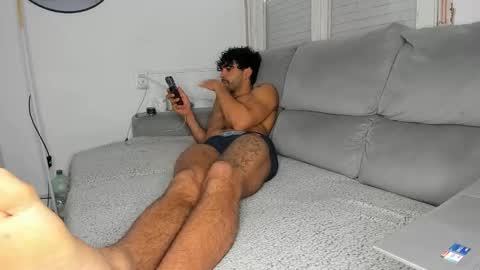 Javier  online show from February 2026 04:23:02 PM