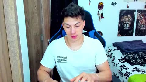 Javier online show from February 2025 05:32:02 PM