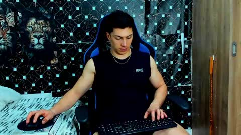 Snapshot of javiersexymann chatting on May 2026 06:08:01 AM Javier online show from May 2026 06:08:01 AM