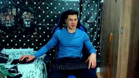 Snapshot of javiersexymann chatting on May 2026 12:38:01 AM Javier online show from May 2026 12:38:01 AM