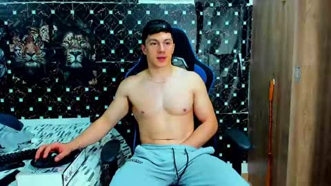 Snapshot of javiersexymann chatting on May 2026 06:00:01 AM Javier online show from May 2026 06:00:01 AM