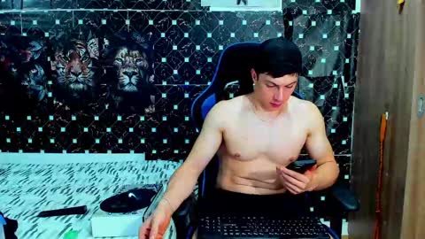 Snapshot of javiersexymann chatting on May 2026 02:07:01 AM Javier online show from May 2026 02:07:01 AM