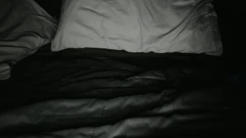 Snapshot of jaxx2000 chatting on December 2025 09:40:01 AM Jaxx online show from December 2025 09:40:01 AM