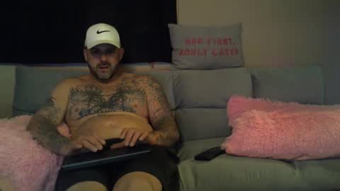 Snapshot of jay_banks0420 chatting on February 2025 03:55:02 AM jay_banks0420 online show from February 2025 03:55:02 AM