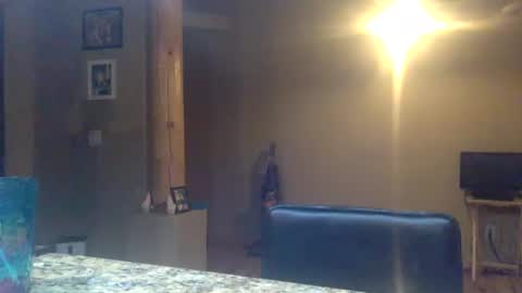 Snapshot of jay_banks0420 chatting on March 2025 04:37:02 AM jay_banks0420 online show from March 2025 04:37:02 AM