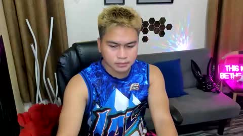 Snapshot of jay_hotcummer chatting on October 2025 10:13:01 AM JL online show from October 2025 10:13:01 AM