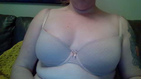 Snapshot of jayabooty chatting on January 2025 03:55:02 AM JayaBooty online show from January 2025 03:55:02 AM