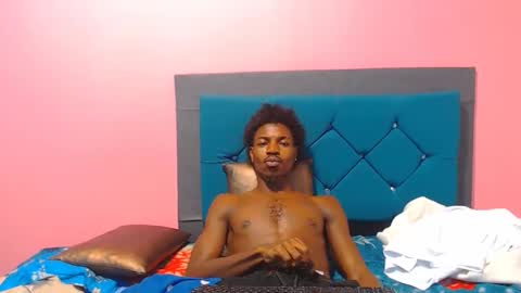 Snapshot of jaycolinss chatting on December 2024 04:38:02 AM jaycollins online show from December 2024 04:38:02 AM