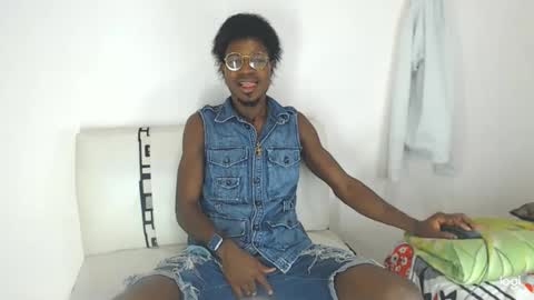 Snapshot of jaycolinss chatting on January 2025 06:09:02 PM jaycollins online show from January 2025 06:09:02 PM