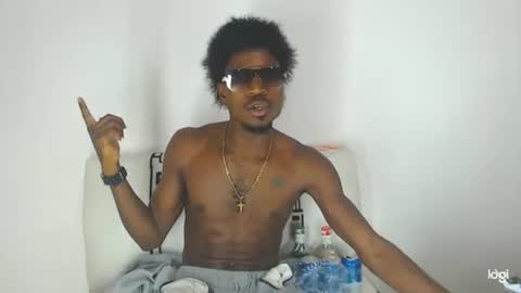 Snapshot of jaycolinss chatting on February 2025 11:48:01 PM jaycollins online show from February 2025 11:48:01 PM