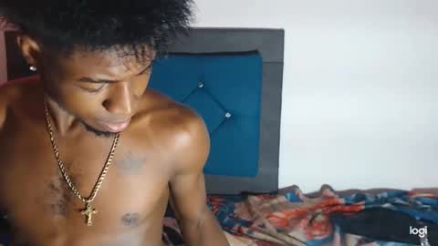 Snapshot of jaycolinss chatting on March 2025 04:07:02 AM jaycollins online show from March 2025 04:07:02 AM