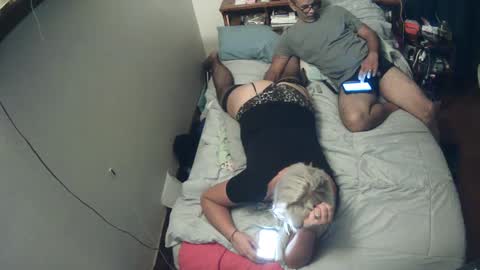 Snapshot of jayhood718 chatting on December 2024 06:54:01 AM jayhood718Bk sexy pearl online show from December 2024 06:54:01 AM