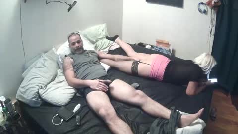 Snapshot of jayhood718 chatting on January 2025 05:01:01 AM jayhood718Bk sexy pearl online show from January 2025 05:01:01 AM