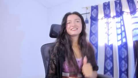 Jazmin online show from January 2025 07:40:01 PM