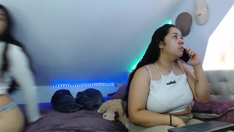 Snapshot of jazmin_dharius chatting on October 2025 01:36:03 PM Jazmin and Scarlett online show from October 2025 01:36:03 PM