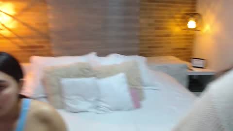 Snapshot of jazmin_dharius chatting on November 2025 09:42:01 AM Jazmin and Scarlett online show from November 2025 09:42:01 AM