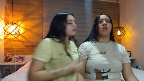 Snapshot of jazmin_dharius chatting on November 2025 09:43:02 AM Jazmin and Scarlett online show from November 2025 09:43:02 AM