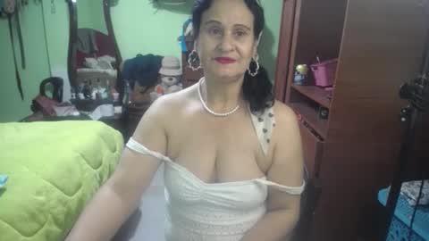 jazmim online show from November 2025 12:52:01 PM