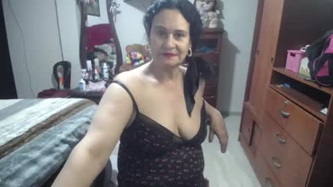 jazmim online show from February 2026 12:15:01 PM