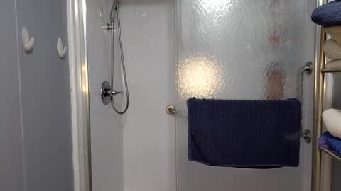 J Nicole online show from April 2026 04:07:02 AM