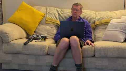 Jon online show from December 2024 05:04:02 PM