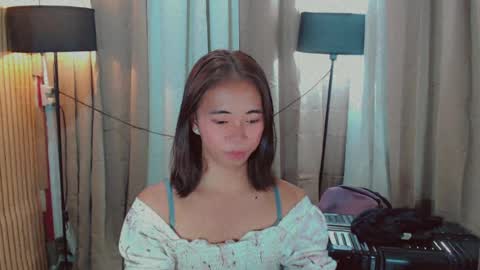 vivian online show from July 2026 01:02:01 PM
