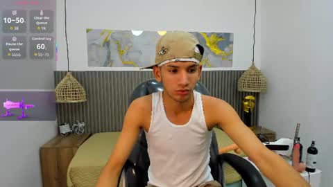 jdwhite18 online show from June 2026 04:31:01 AM