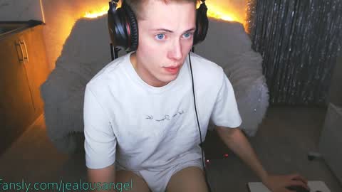 Snapshot of jealousangel chatting on February 2025 03:30:02 PM Angel online show from February 2025 03:30:02 PM