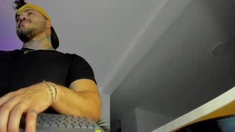 Jean  axelcrow       Modelo Independiente online show from June 2026 06:59:01 AM