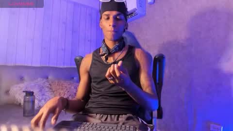 Snapshot of jean_steevin chatting on February 2026 08:35:01 PM JEAN online show from February 2026 08:35:01 PM