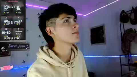 Jean online show from September 2025 03:51:01 AM