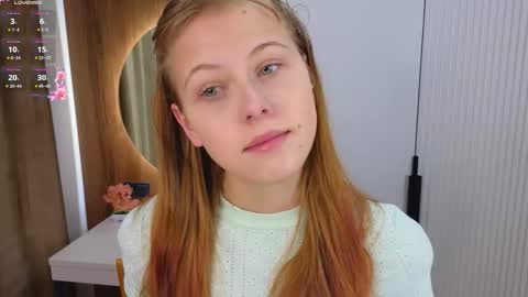 Snapshot of jeanninebeall chatting on February 2026 03:59:01 PM Bella online show from February 2026 03:59:01 PM