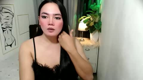 Jeanwants2play online show from March 2026 12:04:01 AM