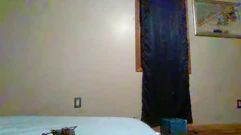 Snapshot of jearnold44 chatting on January 2025 04:29:01 AM jearnold44 online show from January 2025 04:29:01 AM