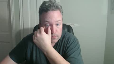 JE online show from October 2025 03:06:02 AM