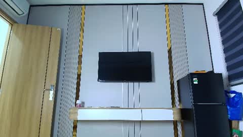 jee_sooo online show from July 2026 12:44:01 PM