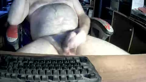 Snapshot of jeff_40962 chatting on December 2025 04:25:01 PM Jeffrey Sinclair online show from December 2025 04:25:01 PM