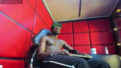 Snapshot of jeff_black99 chatting on February 2026 04:49:02 AM --- Jeff --- online show from February 2026 04:49:02 AM