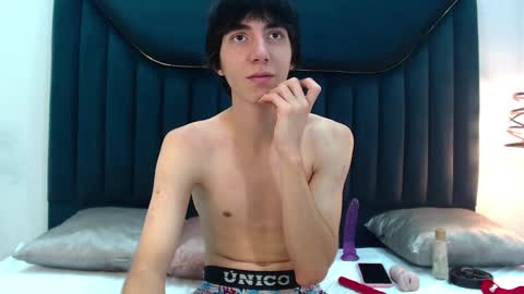 Snapshot of jeffbellfort chatting on December 2025 04:20:02 AM JeffBellfort online show from December 2025 04:20:02 AM