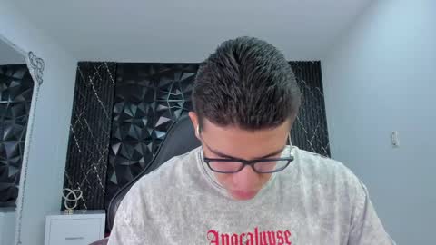 Snapshot of jeffdaltton chatting on April 2026 01:37:02 PM Jeff online show from April 2026 01:37:02 PM