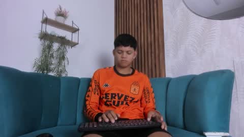 Snapshot of jeffry_wolvess chatting on March 2026 12:05:01 PM Jeffry online show from March 2026 12:05:01 PM